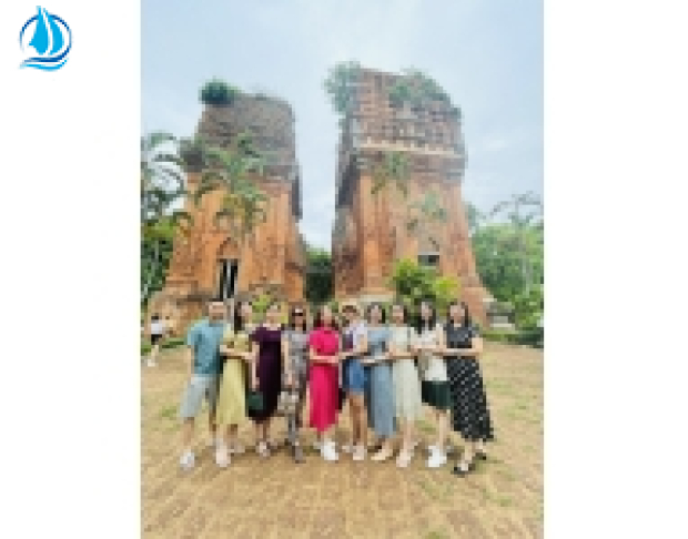 TOUR THÀNH PHỐ BIỂN QUY NHƠN  1 NGÀY