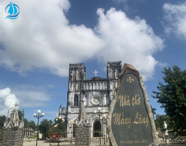 TOUR PHÚ YÊN- NHÀ THỜ MẰNG LĂNG- GHÀNH ĐÁ ĐĨA- HOA VÀNG CỎ XANH