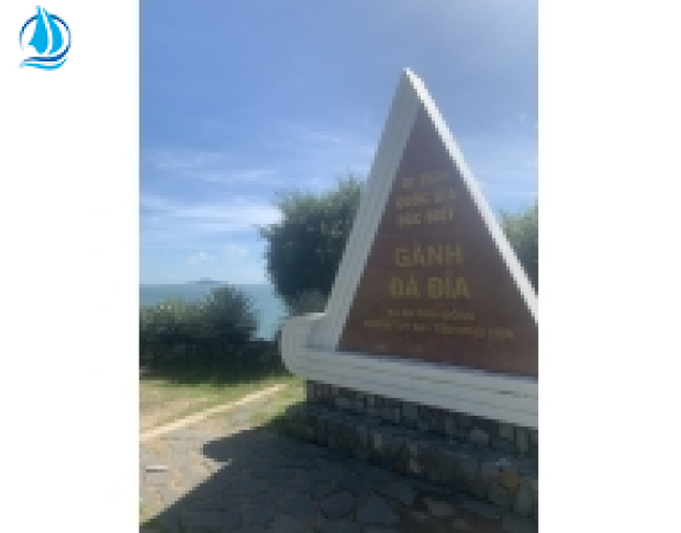 TOUR PHÚ YÊN- NHÀ THỜ MẰNG LĂNG- GHÀNH ĐÁ ĐĨA- HOA VÀNG CỎ XANH