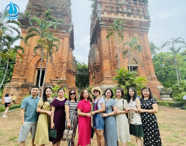 TOUR THÀNH PHỐ BIỂN QUY NHƠN  1 NGÀY